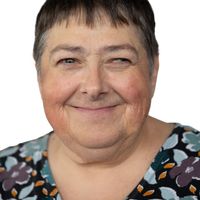 Julie Staves